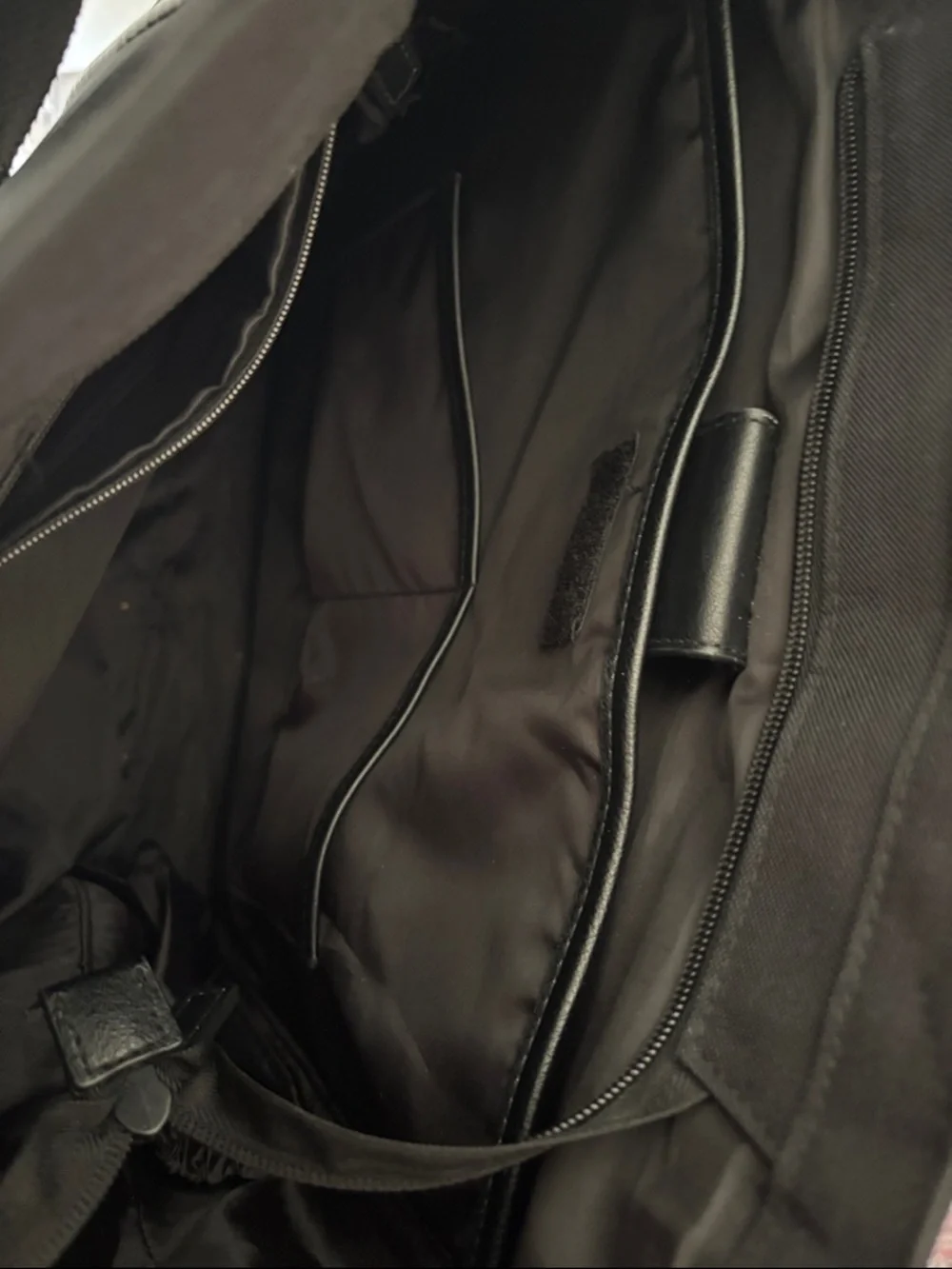 BEIS North to South Bag with Front Zip Pocket
